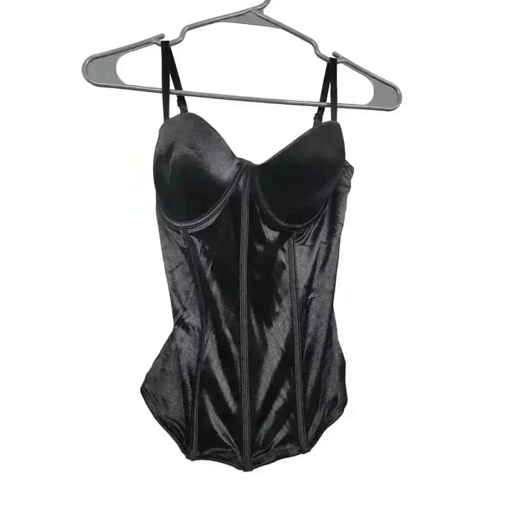 Black Corset - Picture 1 of 3